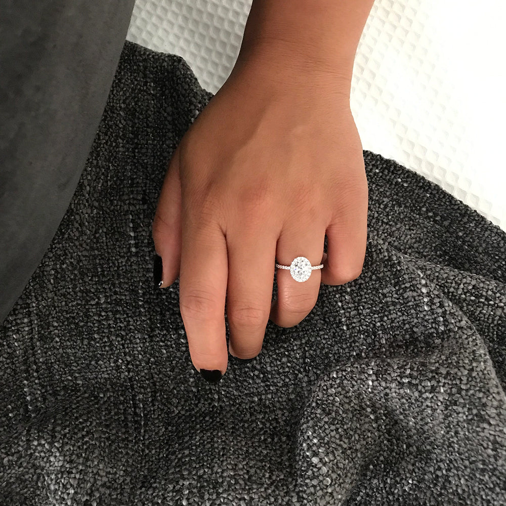 OVAL HALO RING