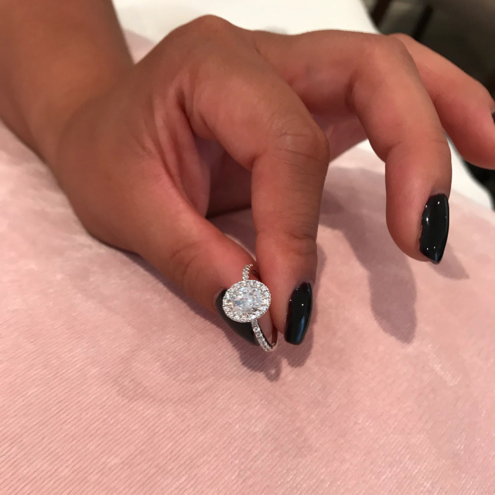 OVAL HALO RING
