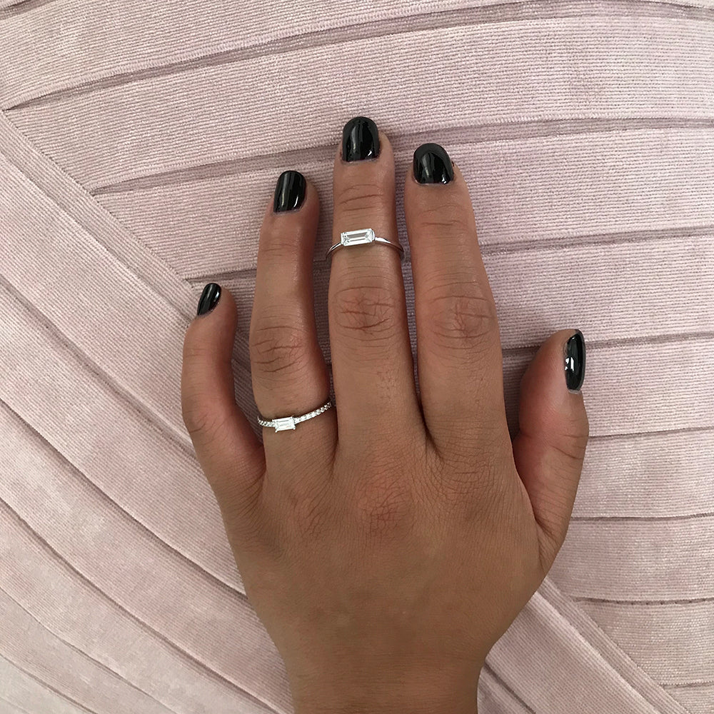 MIKA BAGUETTE RING