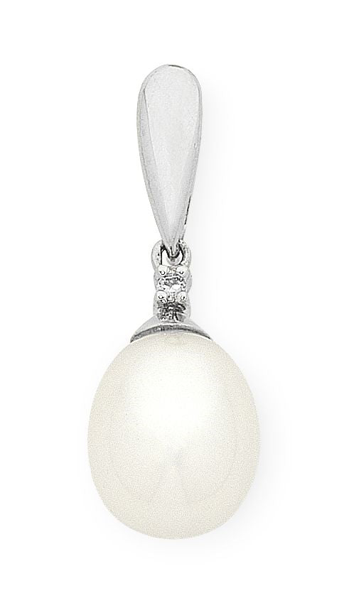 Fresh Water Pearl With Diamond Pendant In 9Ct White Gold