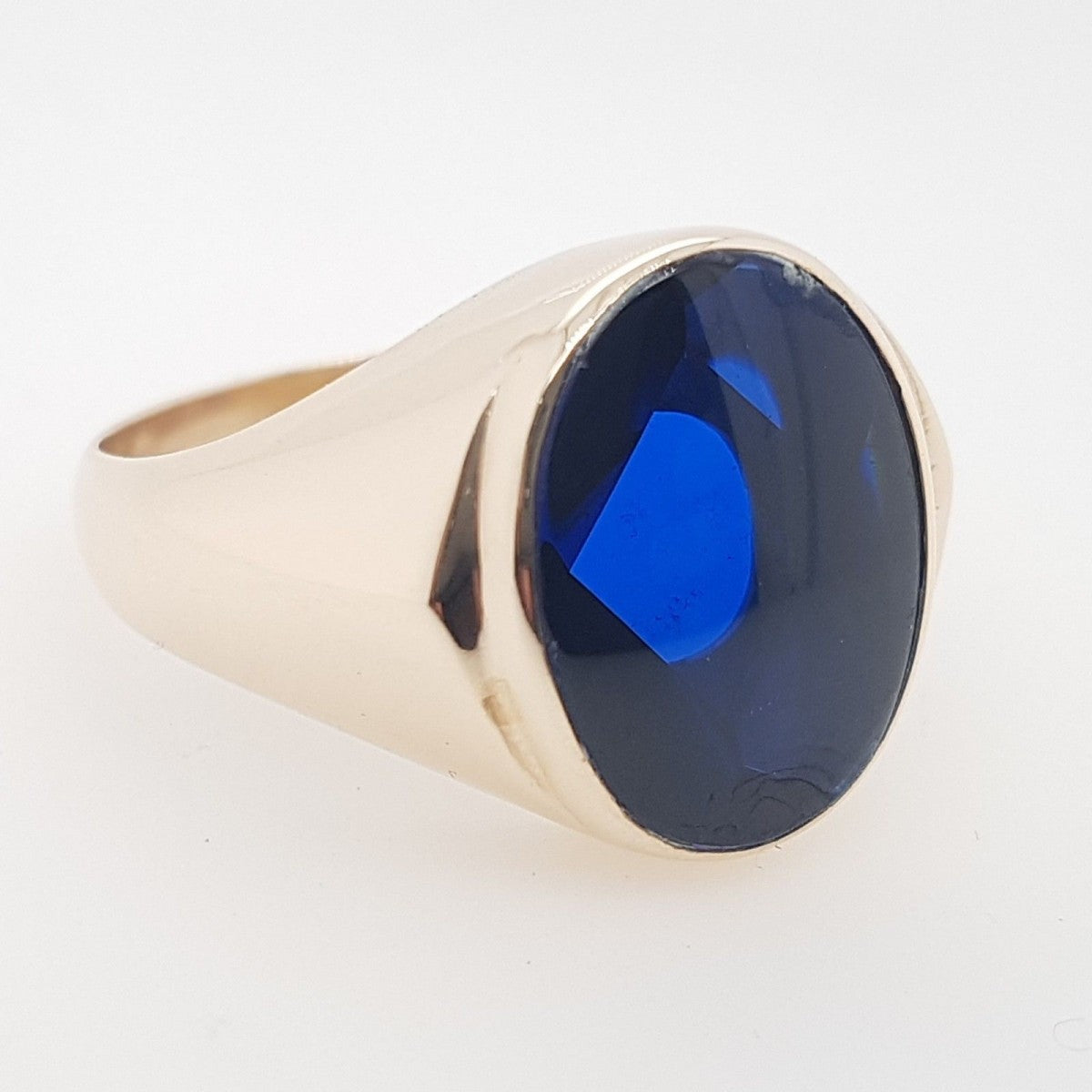 Vintage Gents 9ct Gold Oval Created Sapphire Signet Ring [Preloved]